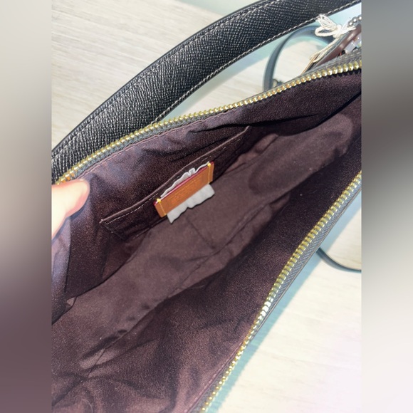 Aria Shoulder Bag - Picture 15 of 15